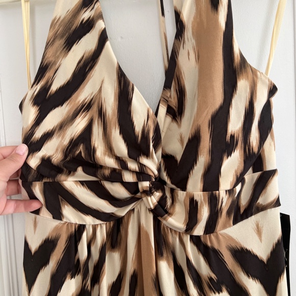 Animal print halter maxi dress - Picture 5 of 6